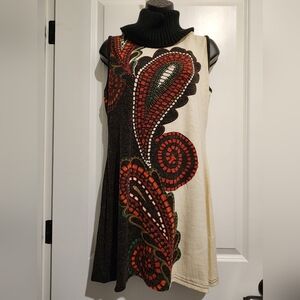 NWT Aryeh Black and Cream Paisley Cowl Neck Tunic Sz L